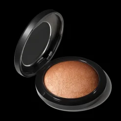 Contornos | Polvos*MAC Global Glow Iluminador Mineralize Skinfinish