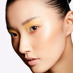 Contornos | Polvos*MAC Global Glow Iluminador Mineralize Skinfinish