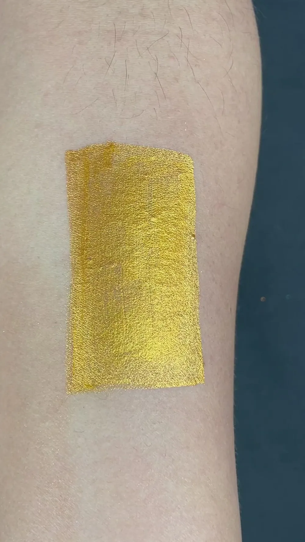 Sombras*KimChiChic PotDe Creme 05 24 Karat Gold Kimchi